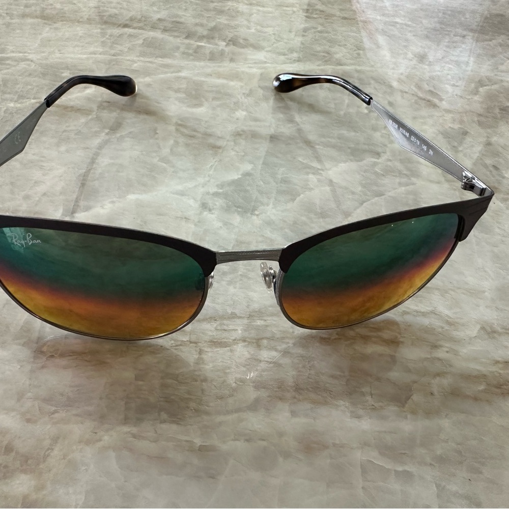 Ray-Ban Gradient Black and Silver Sunglasses